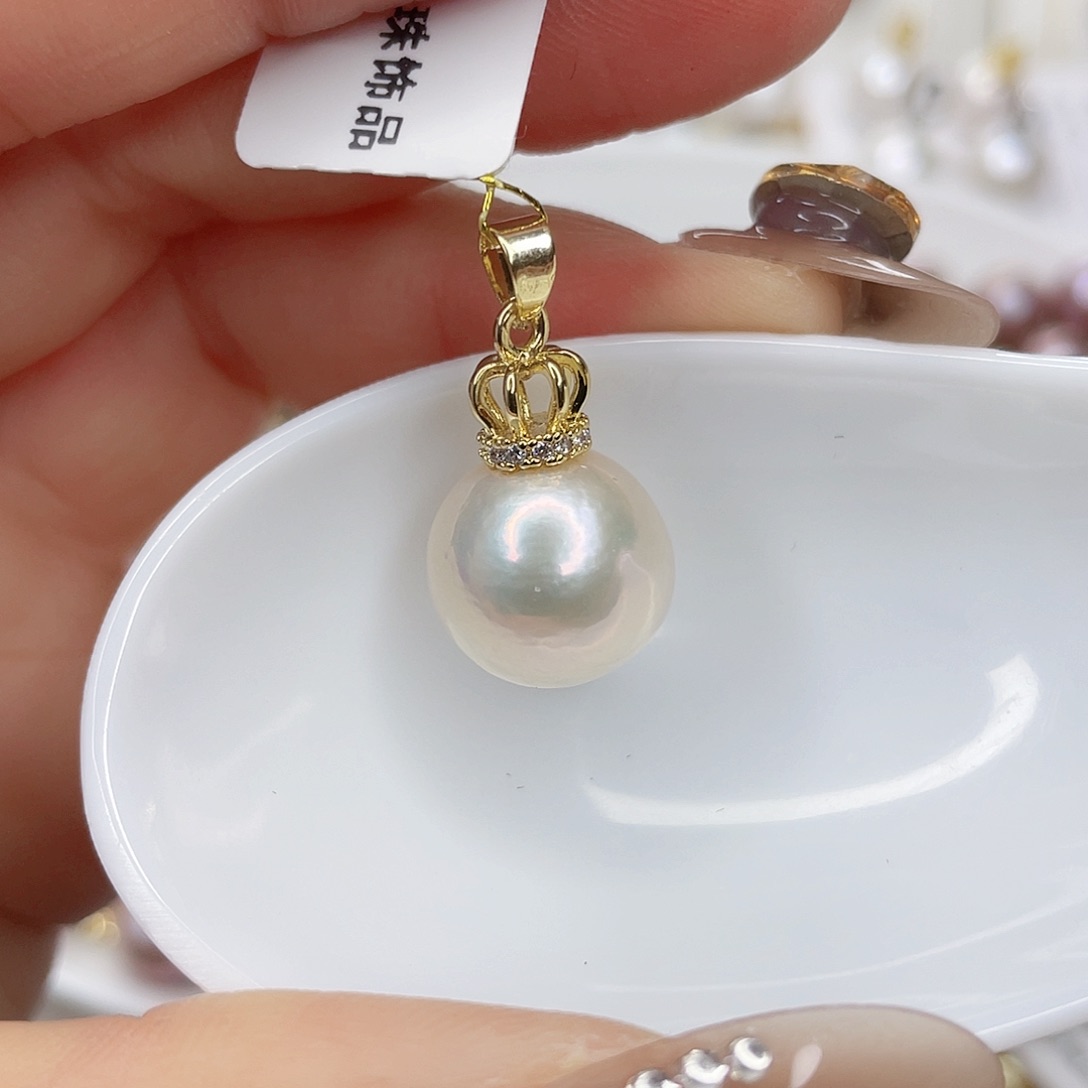 淡水珍珠吊坠(赠链)未镶嵌