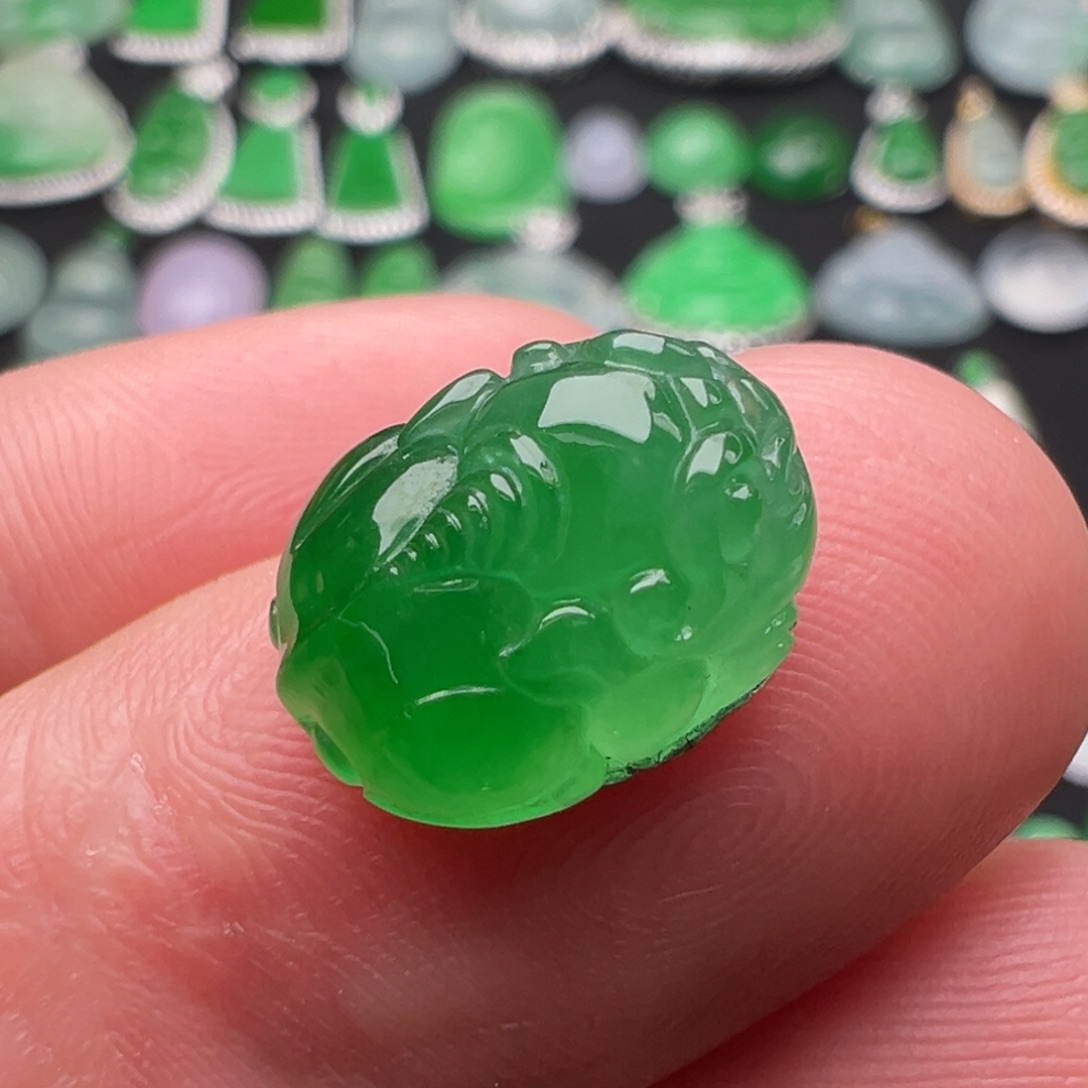 翡翠颈饰未镶嵌貔貅13.2