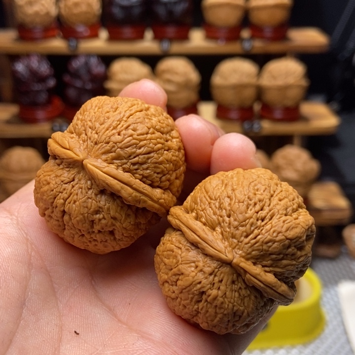 文玩核桃吊坠脑纹元宝16