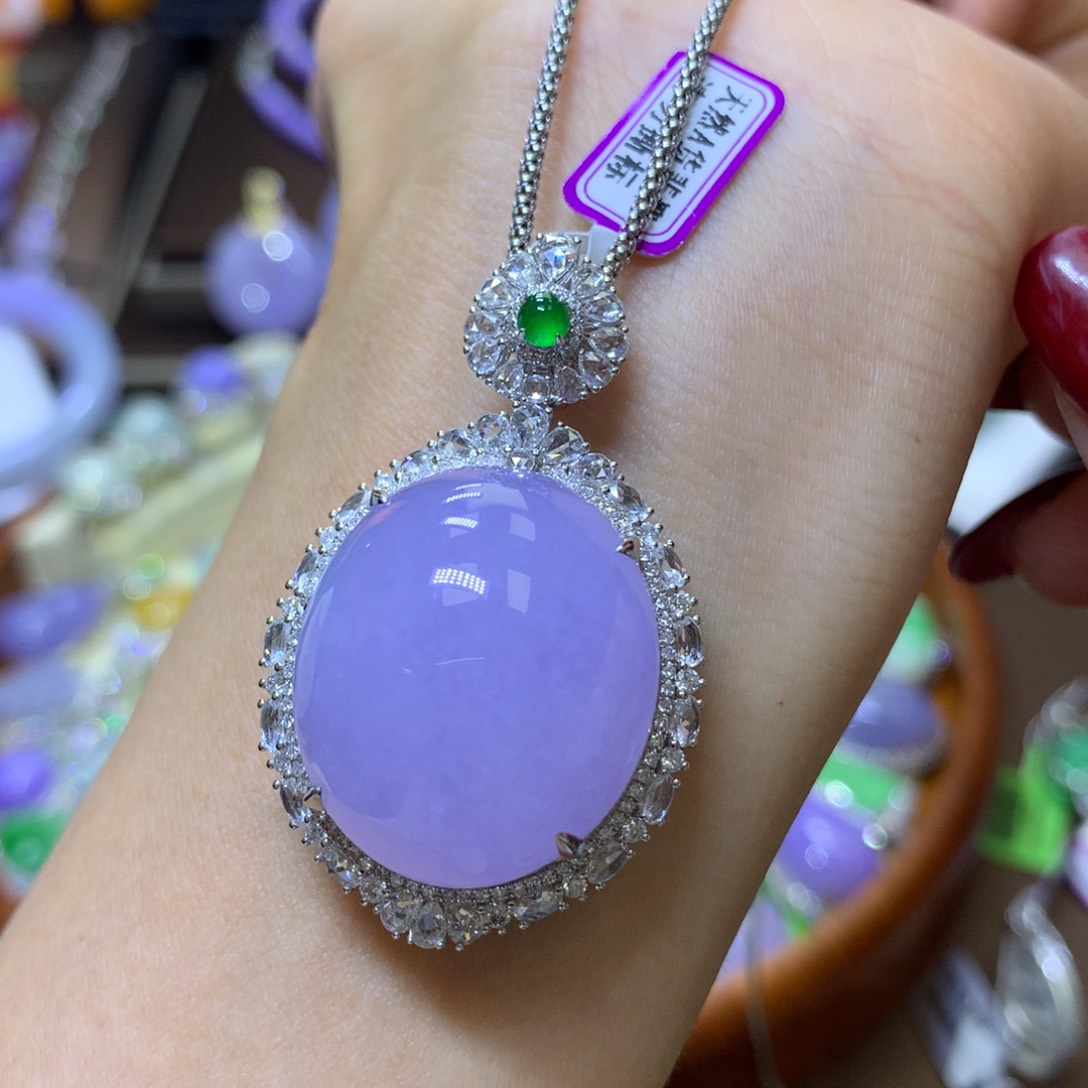 【闪购商品】翡翠颈饰18K金镶嵌朱*翡翠