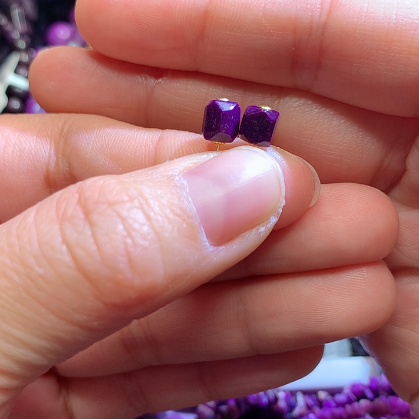 【闪购商品】苏纪石（舒俱来）耳钉18K金镶嵌