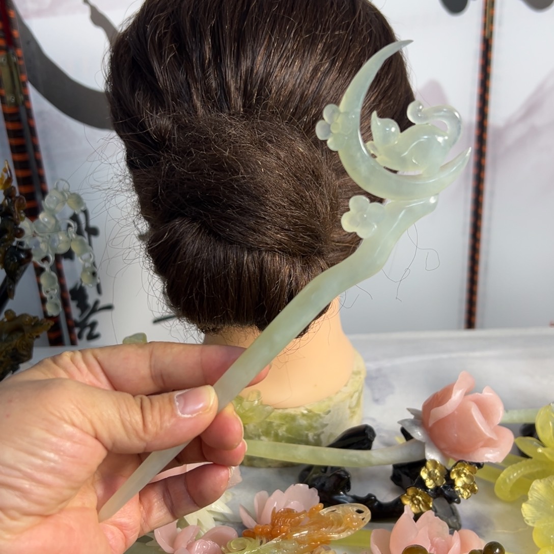 蛇纹石玉未镶嵌发饰