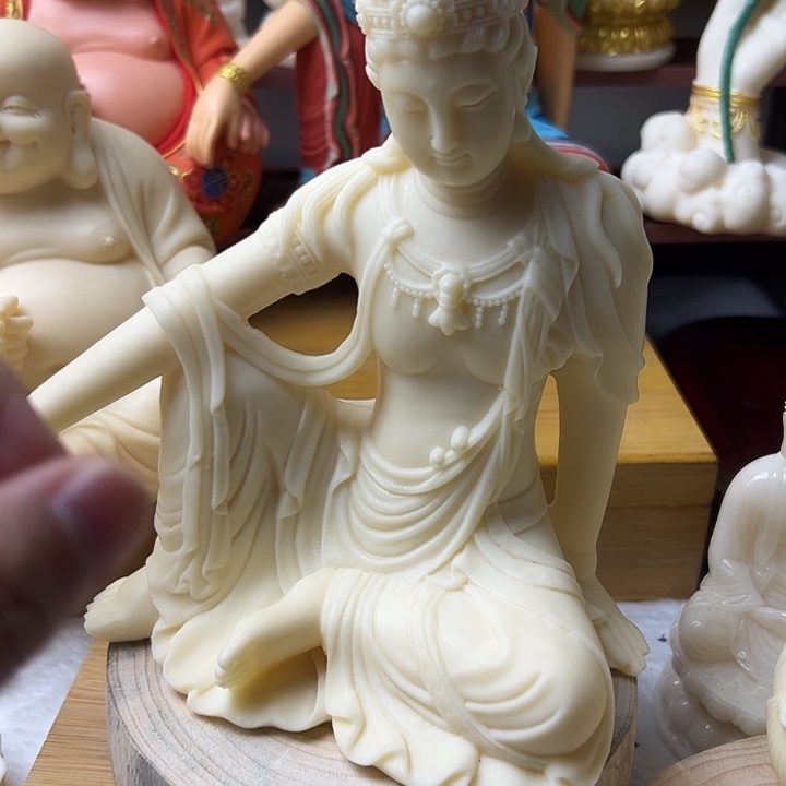 ꧁***꧂藤自在逍遥➕赠品底座