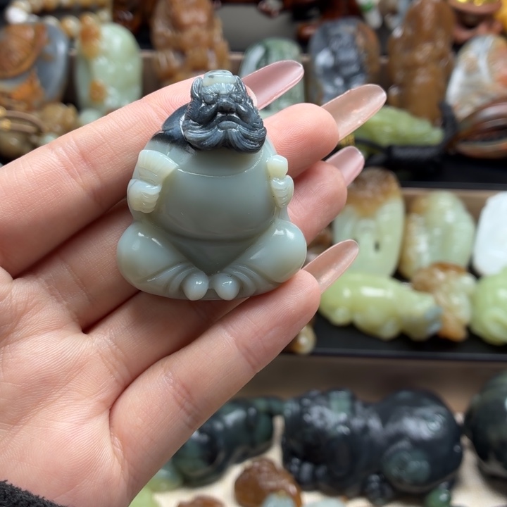 和田玉（糖玉）未镶嵌颈饰