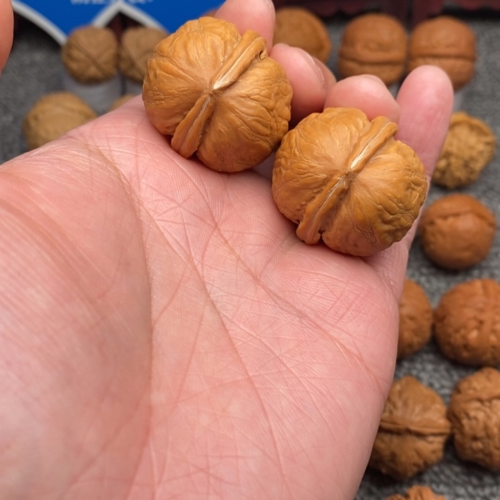 文玩核桃把件…………