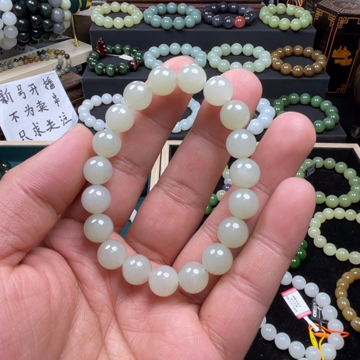 和田玉手串未镶嵌