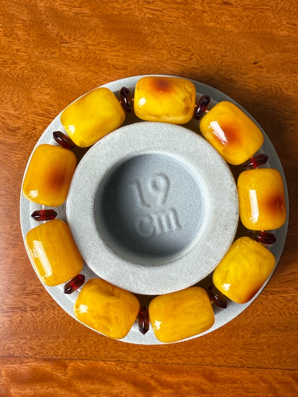 05俄料大桶珠1.6×2.1鸡油黄单圈