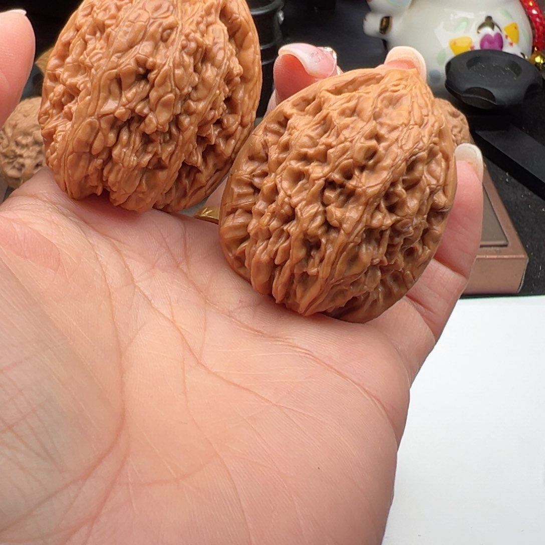 文玩核桃把件虎头王37