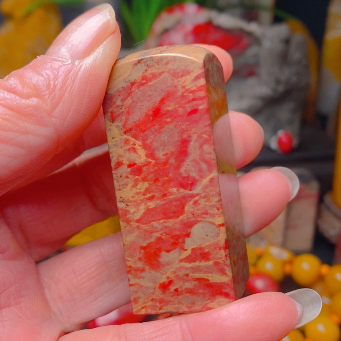 昌化鸡血石昌化鸡血石印章