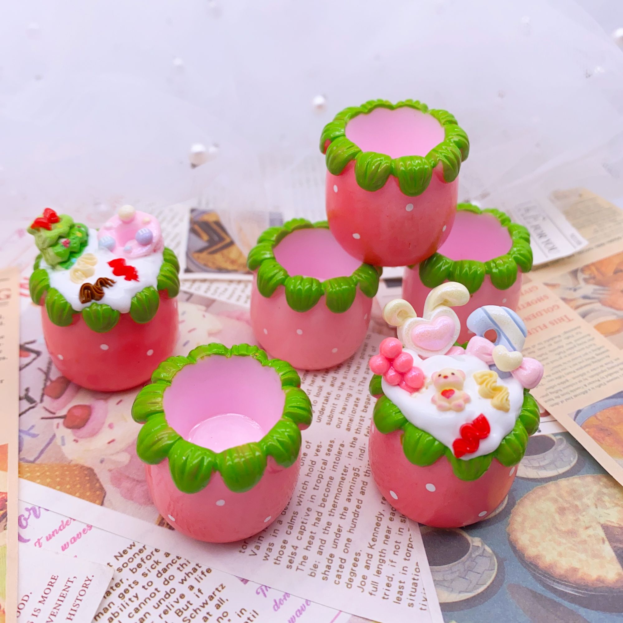 清货【柒喵定制】人工手绘草莓罐食玩DIY奶油胶微缩摆件树脂配件