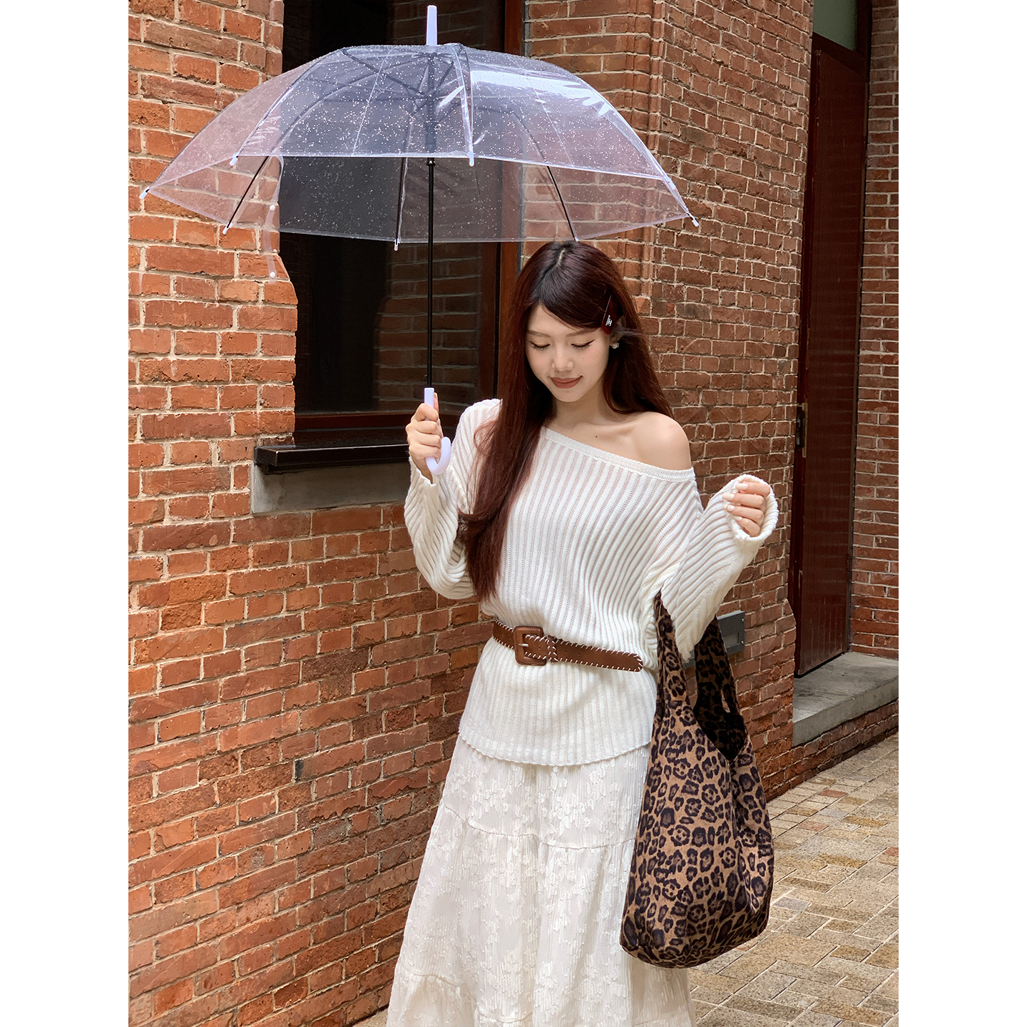 【周末随想】甜辣多多镂空长袖针织罩衫女露肩宽松薄款一字肩上衣