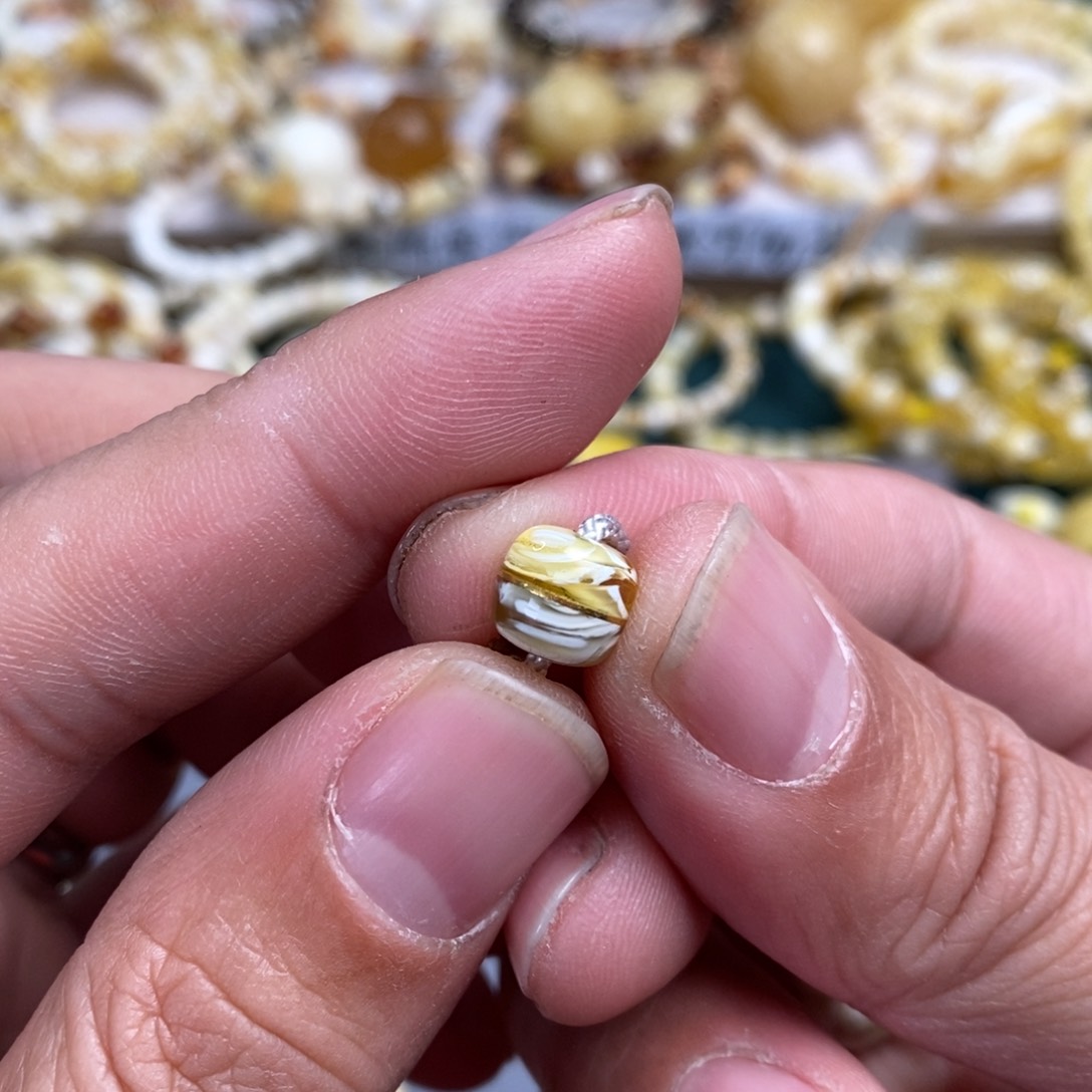 琥珀裸石足金镶嵌8.7mm搓金老型