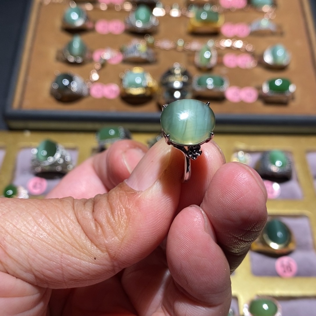 和田玉（碧玉）戒指未镶嵌