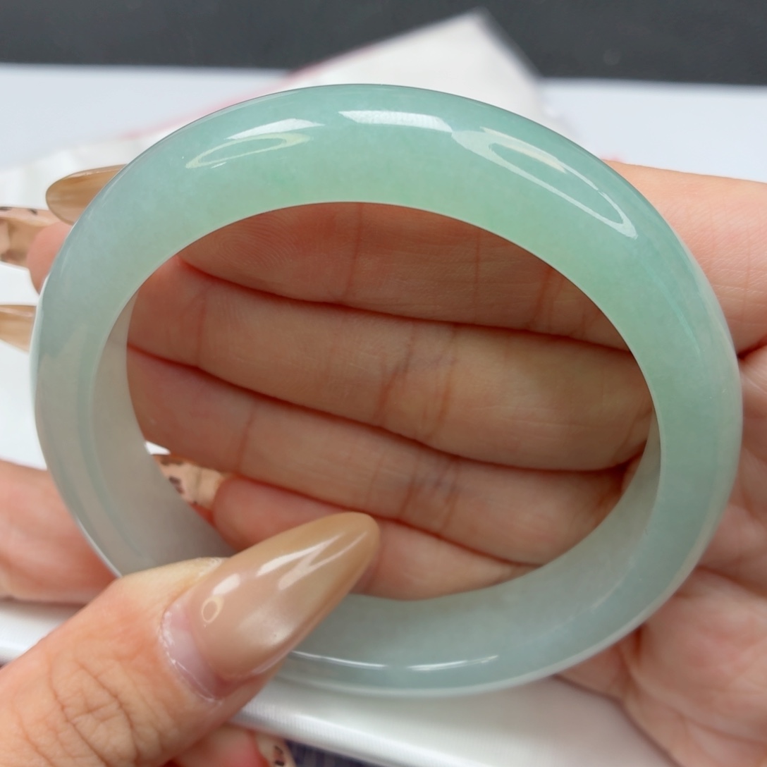 未镶嵌手镯翡翠50