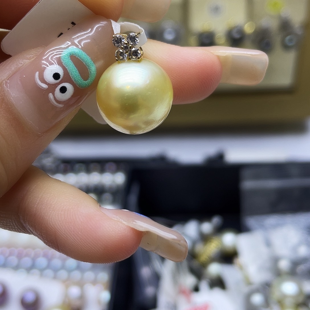 海水珍珠18K金镶嵌颈饰