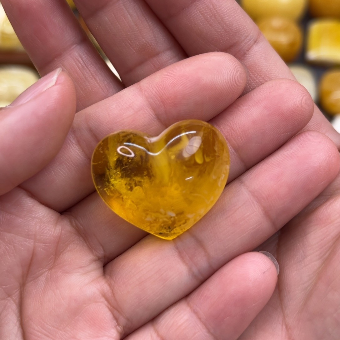 未镶嵌琥珀珠宝奇石蛋花汤爱心