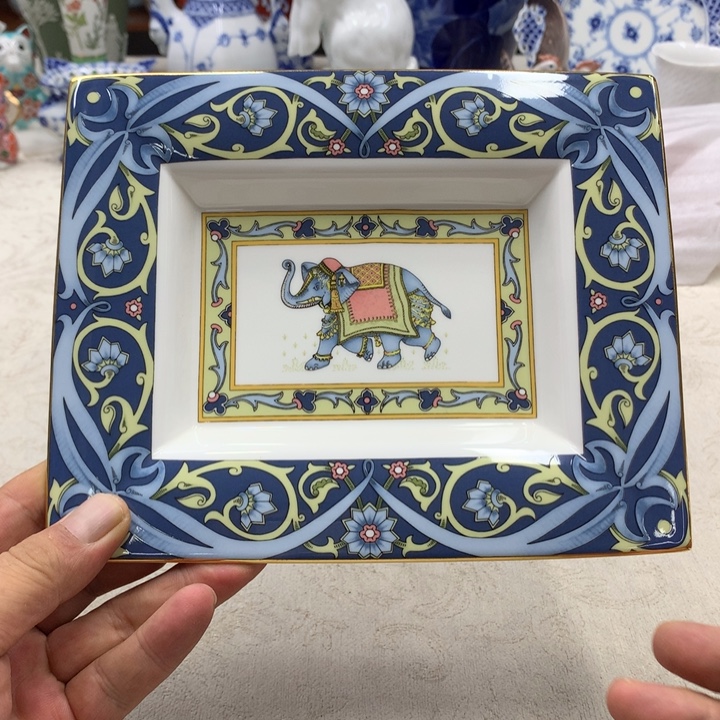 紫砂金瓷阁精品瓷器店