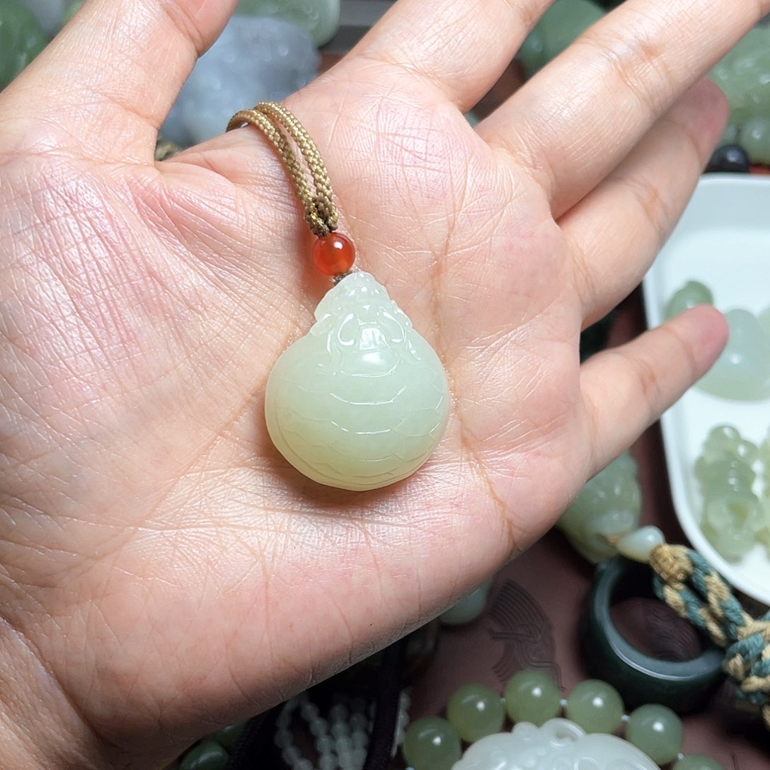 和田玉把件未镶嵌