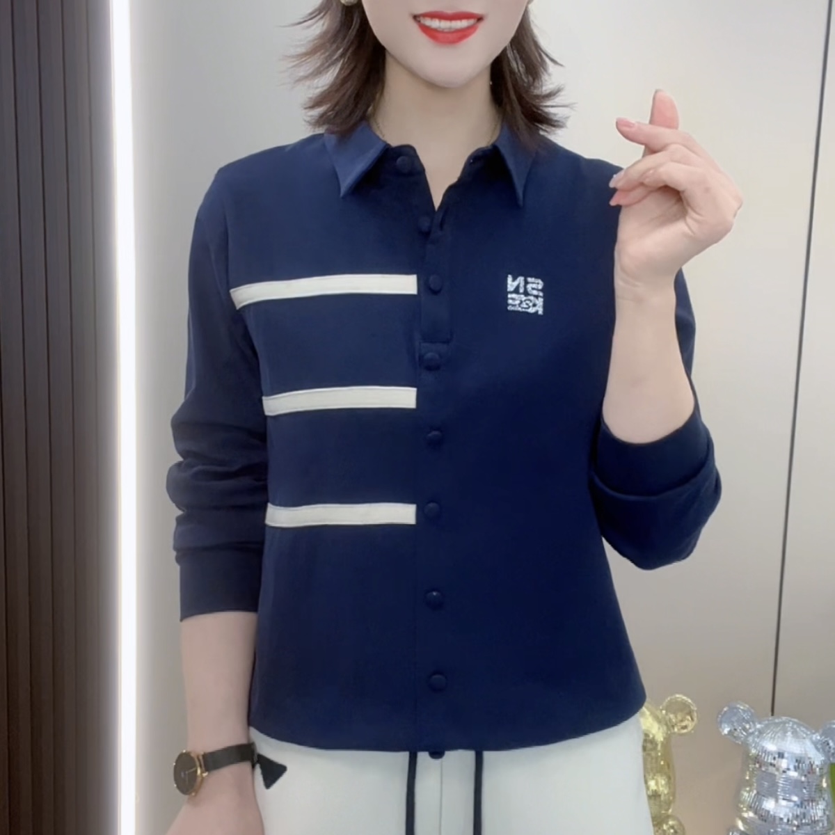 2025春季新款时尚设计感气质衬衣领显瘦减龄百搭长袖上衣K2509