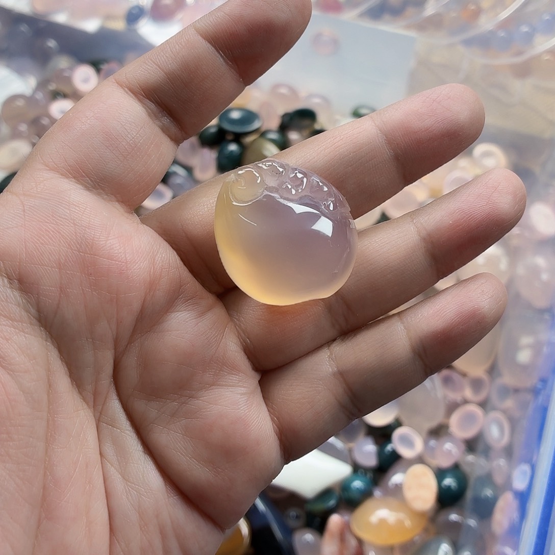 馨***荷玛瑙/玉髓合金珠宝半成品