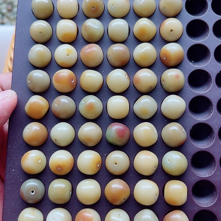 白玉菩提手串精品13脏桶珠60颗