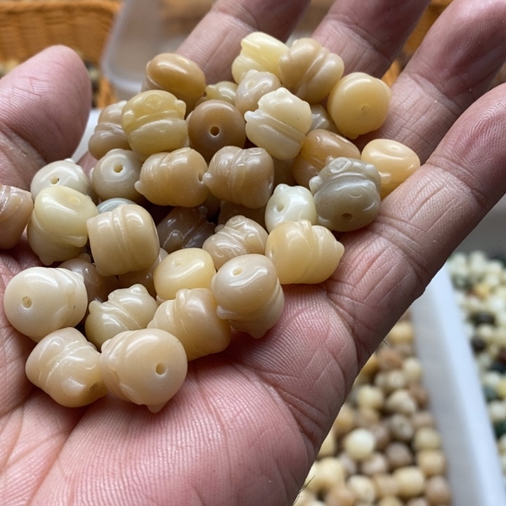 白玉菩提吊坠精品11糖果猫20颗