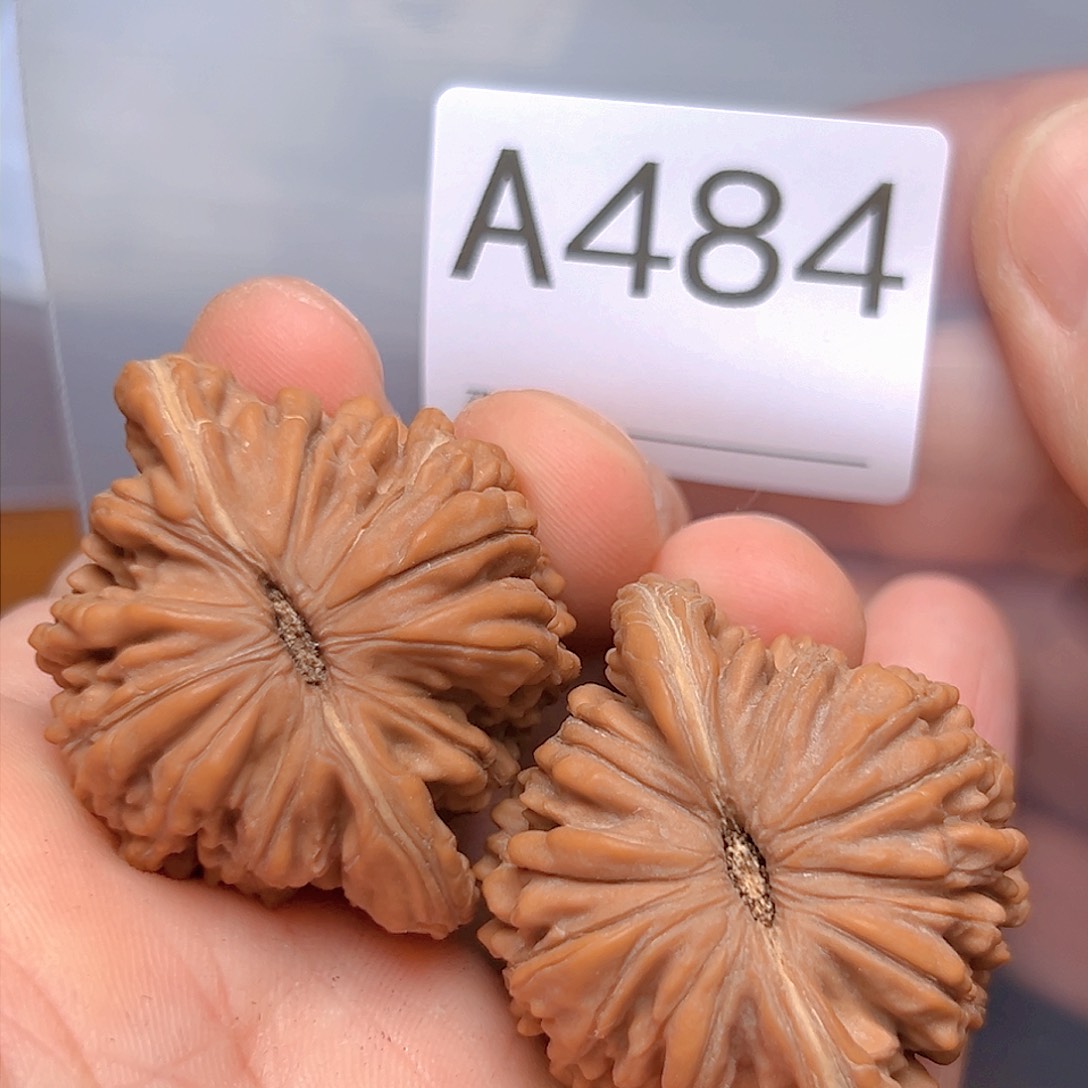 文玩核桃吊坠43免四座楼