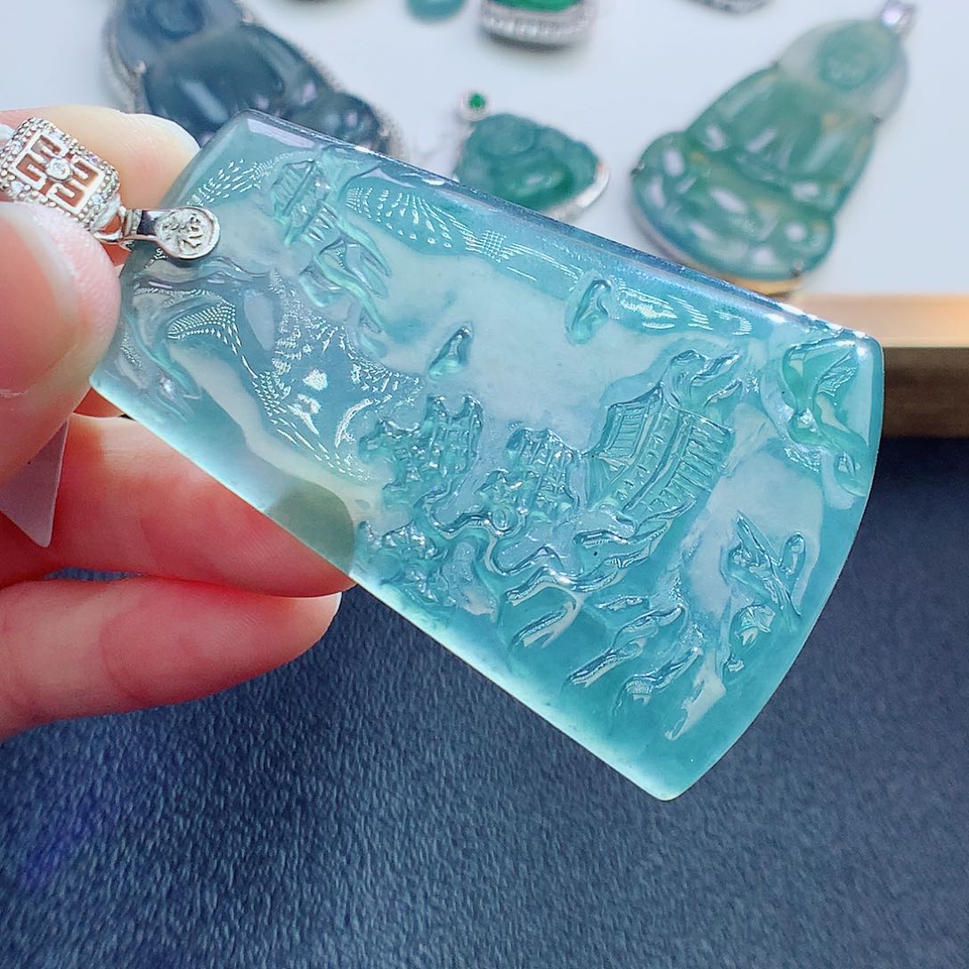 翡翠颈饰未镶嵌翡翠