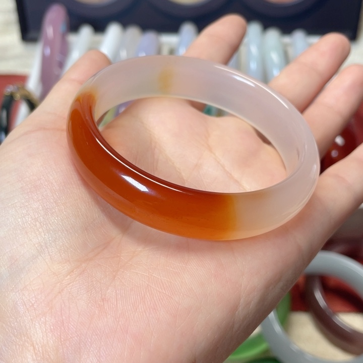 玛瑙/玉髓未镶嵌手镯鸿运当头