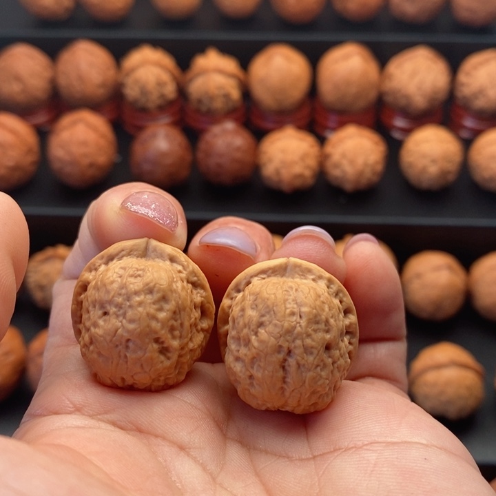 文玩核桃把件精品文玩手捻元