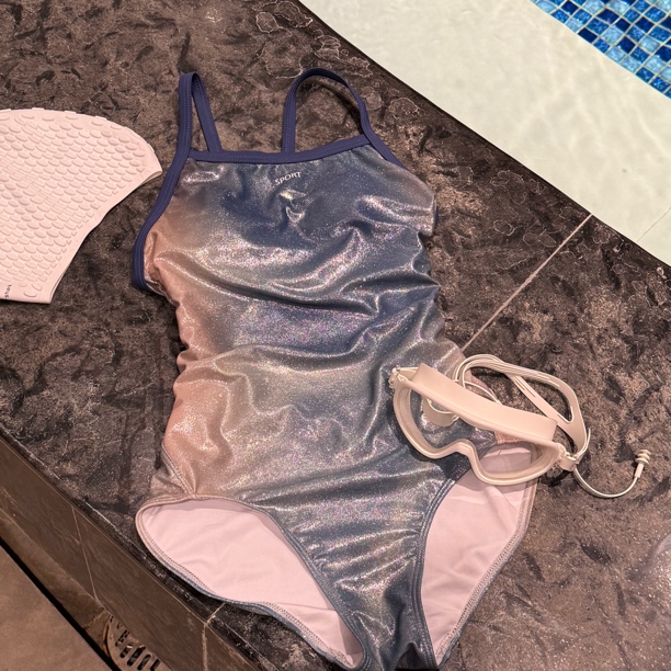 「星芒蓝渐」新款专业竞速三角连体泳衣高级感显瘦遮肚训练专用