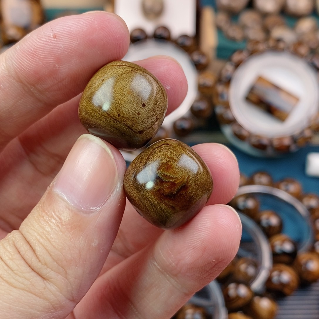 木纯天然海柳血柳3A全品1.8发一