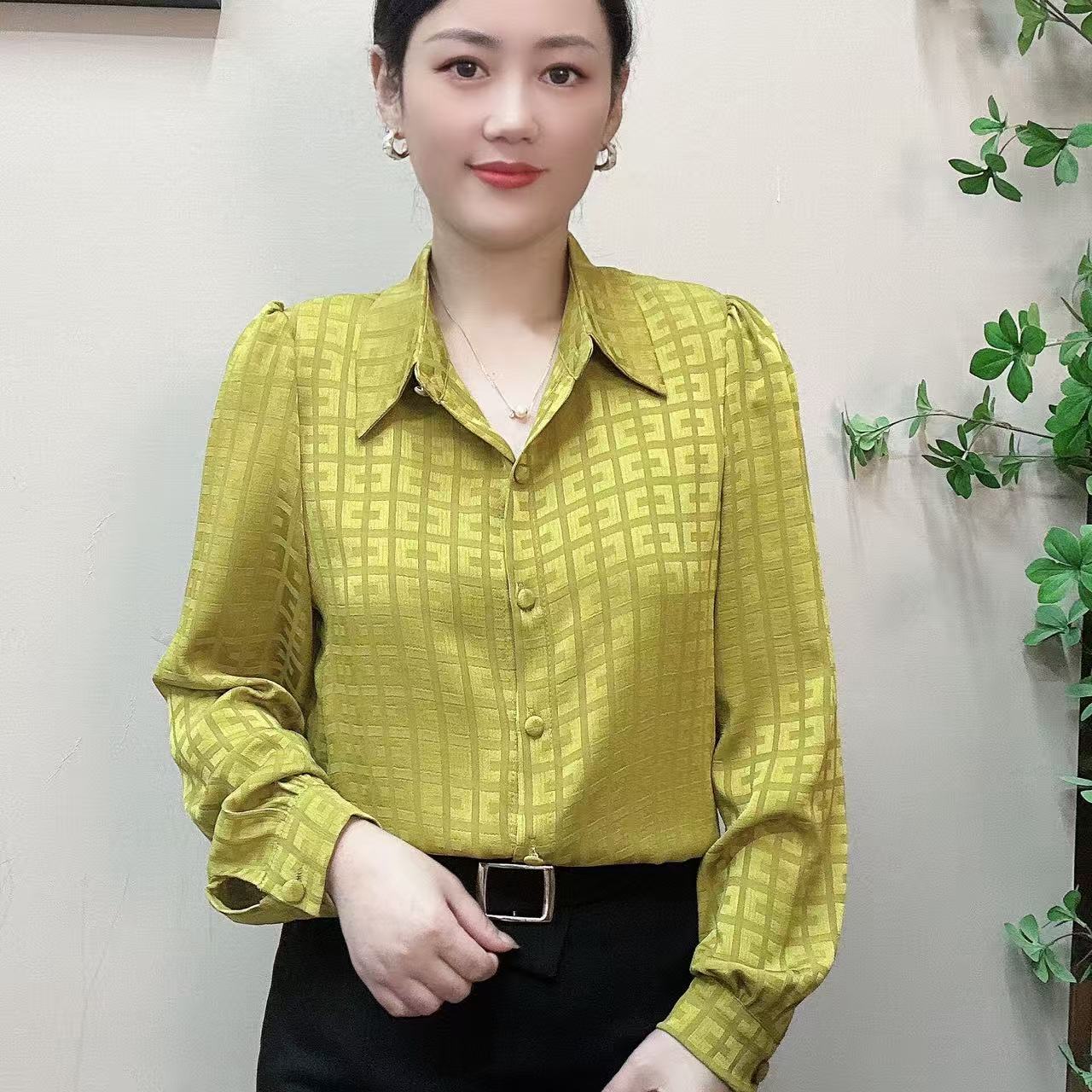 秋季长袖宽松格纹衬衫百搭气质遮肚洋气上衣妈妈装