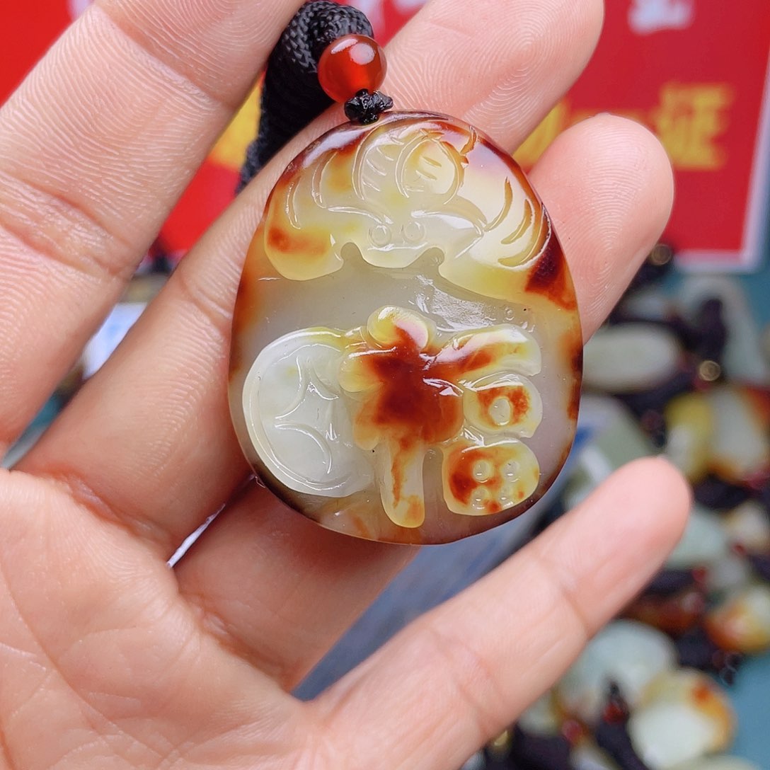 和田玉颈饰未镶嵌