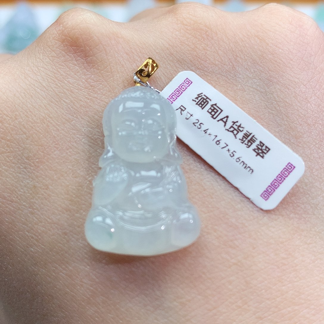 翡翠颈饰18K金镶嵌别****?宝宝佛