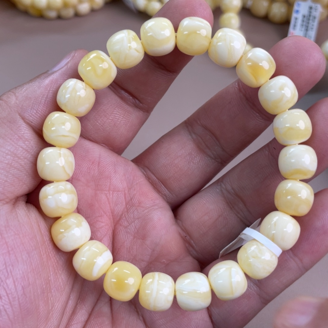 琥珀裸石未镶嵌15900000000