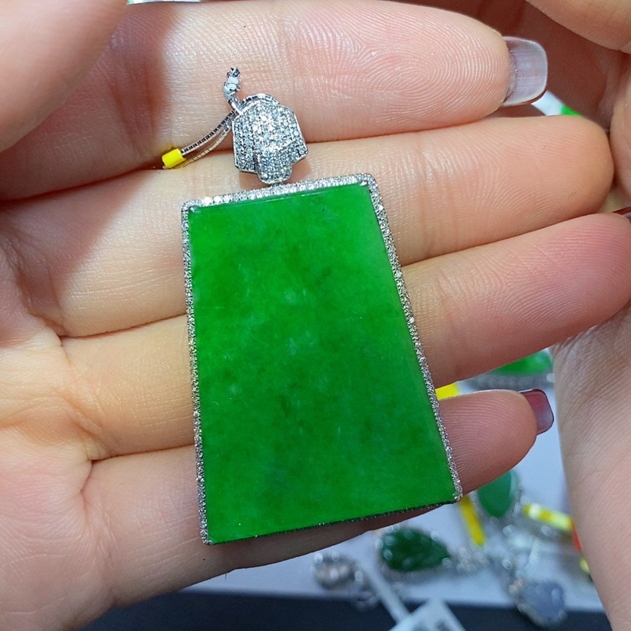 【闪购商品】翡翠颈饰18K金镶嵌只****6吊坠