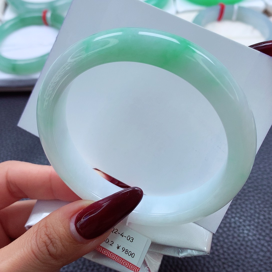 翡翠手镯未镶嵌59.60.64甜阳绿白底青 完美必拍 