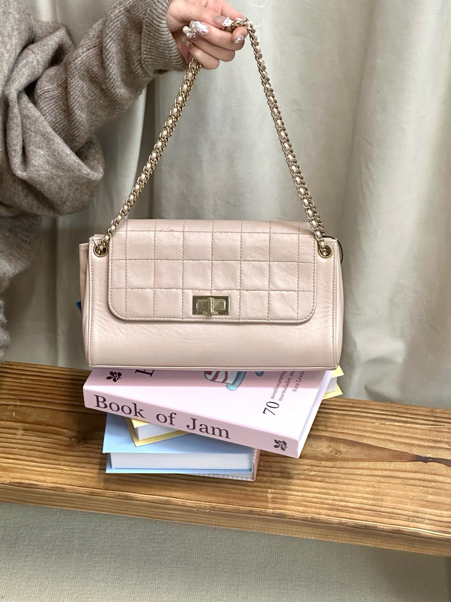 95新 Chanel/香奈儿 chanel 裸粉色2.55扣单肩包