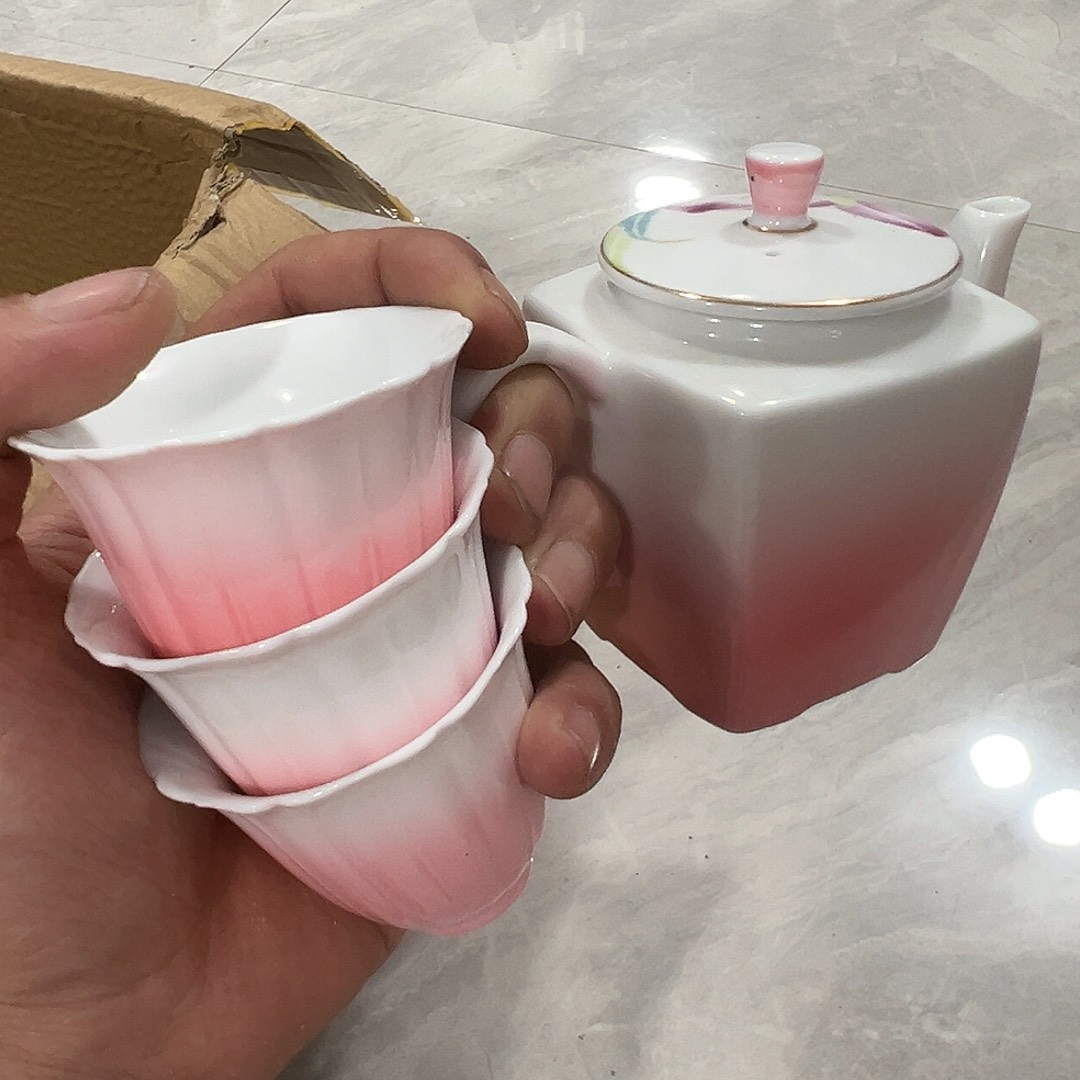 V***y库存茶具部分瑕疵介意勿拍