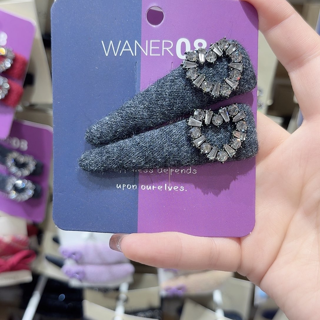 皮质铁合金灰色爱心