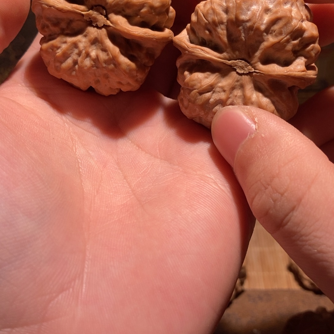 紅***芒吊坠文玩核桃蛤蟆头D22