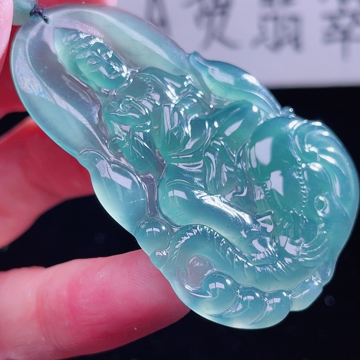 翡翠颈饰未镶嵌999999999