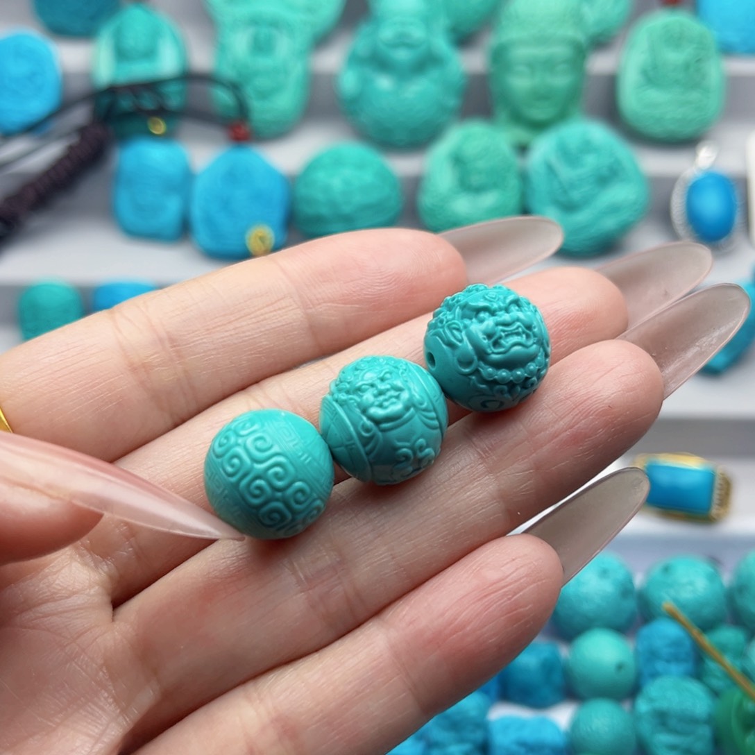 绿松石雕刻未镶嵌