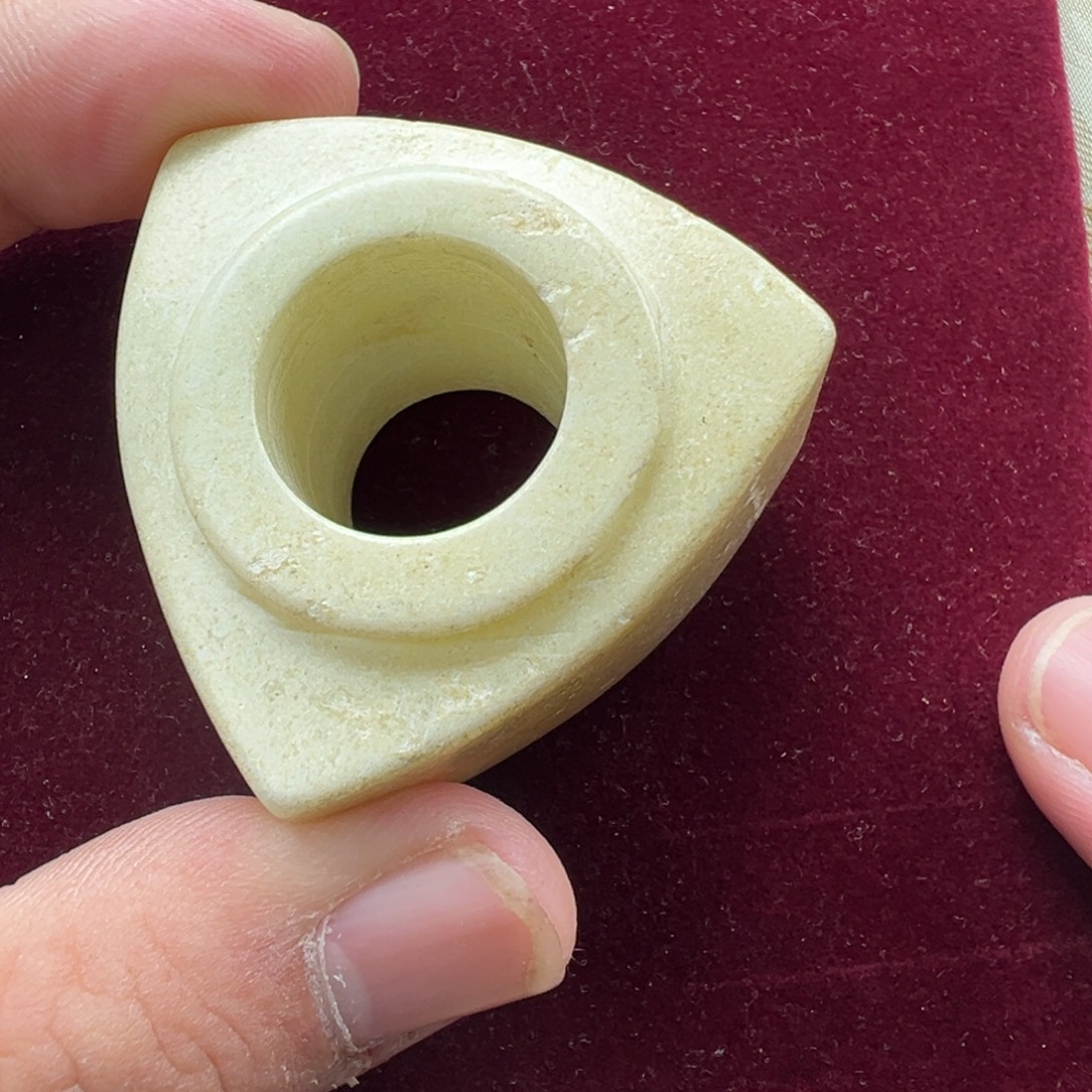 岫岩老玉（透闪石质玉）未镶嵌颈饰