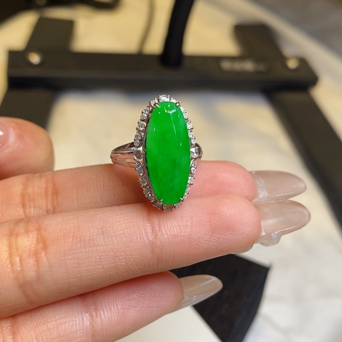 翡翠戒指未镶嵌设计款福瓜