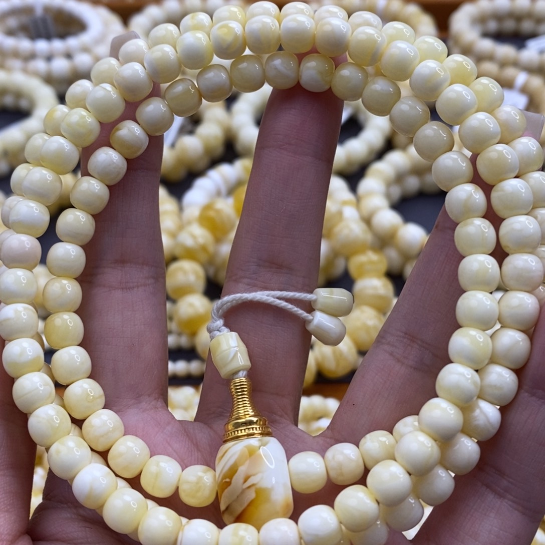 辉***月琥珀未镶嵌手链琥珀