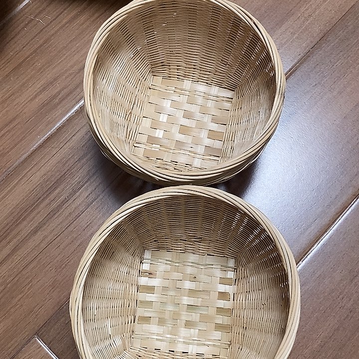 瑕疵特价中号方筐2个