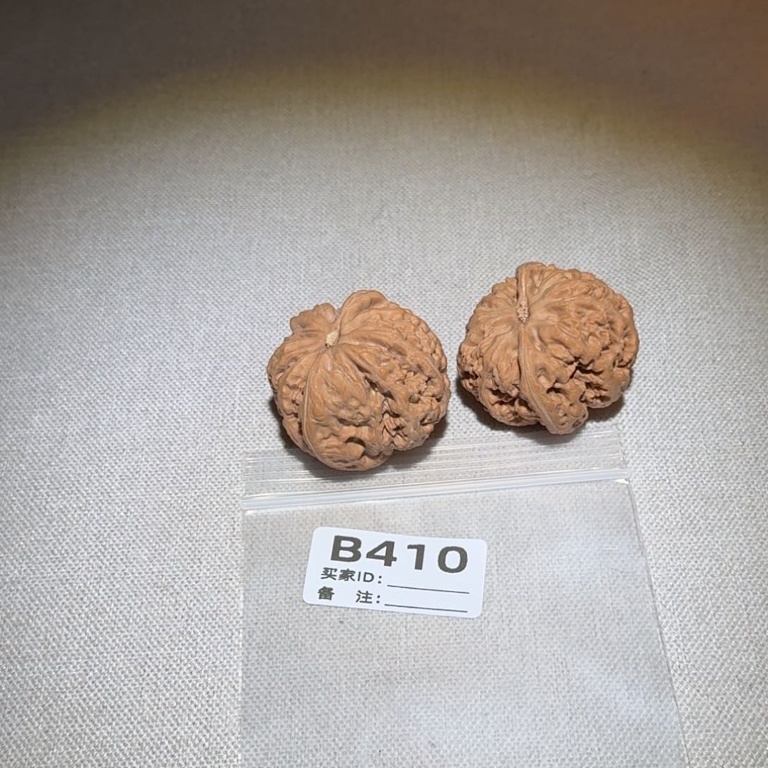 文玩核桃吊坠粗筋410