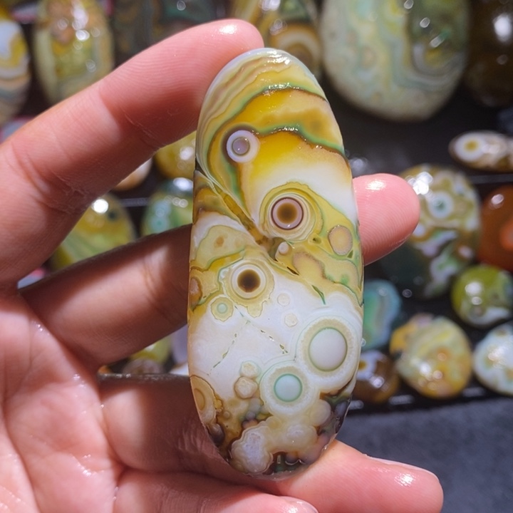 未镶嵌玛瑙/玉髓珠宝奇石